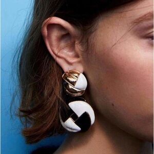 Zara Elegant Black and White Earrings